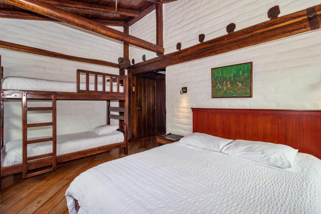 Hotel Ile Баньос Экстерьер фото